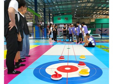 Indoor Sport -Dryland Curling  Indoor Sport -Dryland Curling