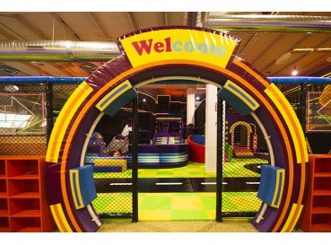Mezas and Trampoline for kids Mezas and Trampoline for kids