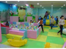 Is it acceptable to have your children stay in the indoor playgr