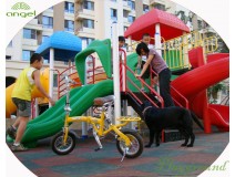 how safety play on outdoor playground