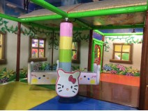 Play at Indoor playground