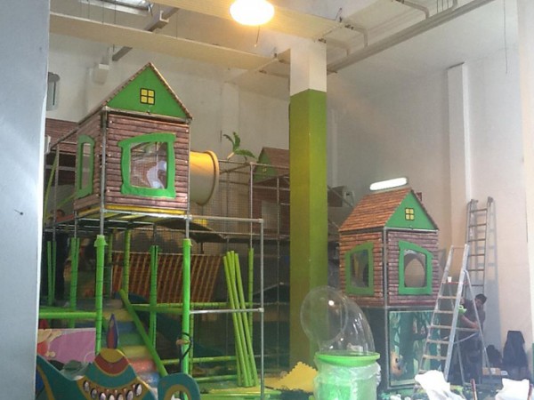 Toddler jungle gym in Italy  Toddler jungle gym in Italy