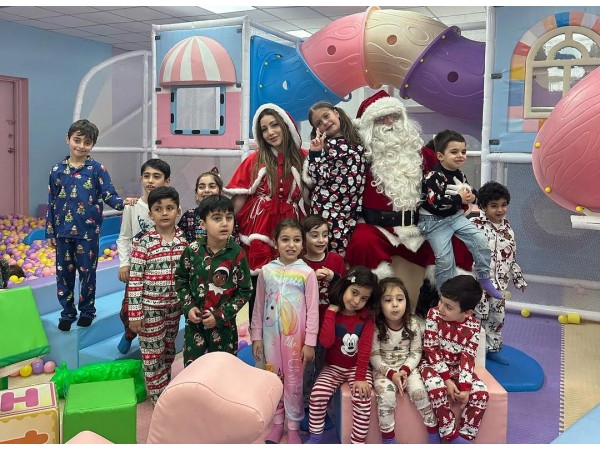 Kids in Joy indoor playground in CA, USA -395