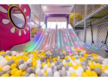 PLAY ALL DAY LA  in Burbank CA 91502, USA -3153