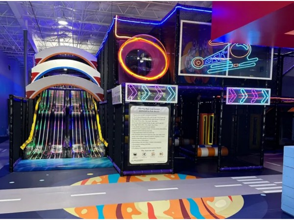 D&R Playland in Brooklyn OH 44144, USA -443