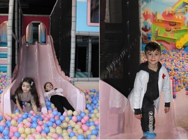 Kiddie Kingdom in Northridge CA, USA -4118