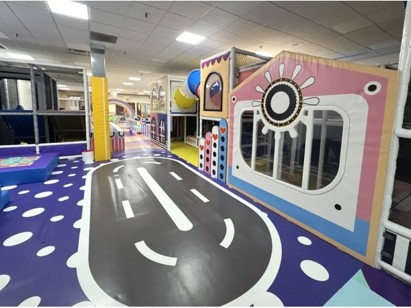 Wondertown playground PA, USA -4130