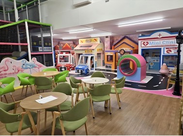 Flamingoo Soft Play in Erdington, UK -543